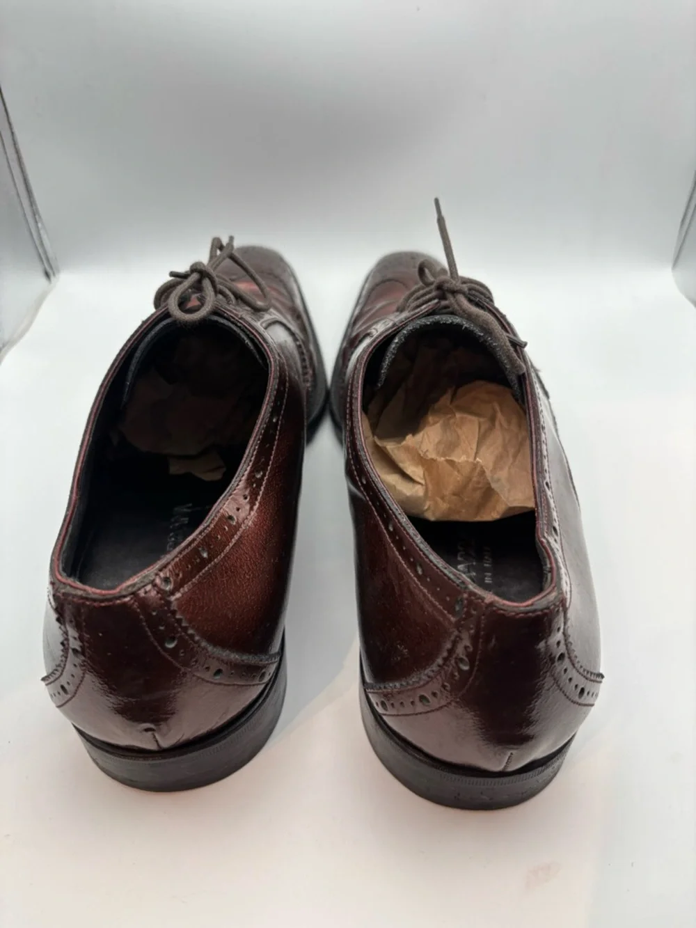 Dolce Gabbana Men's Burgundy Leather Wingtip Dress Shoes size 9